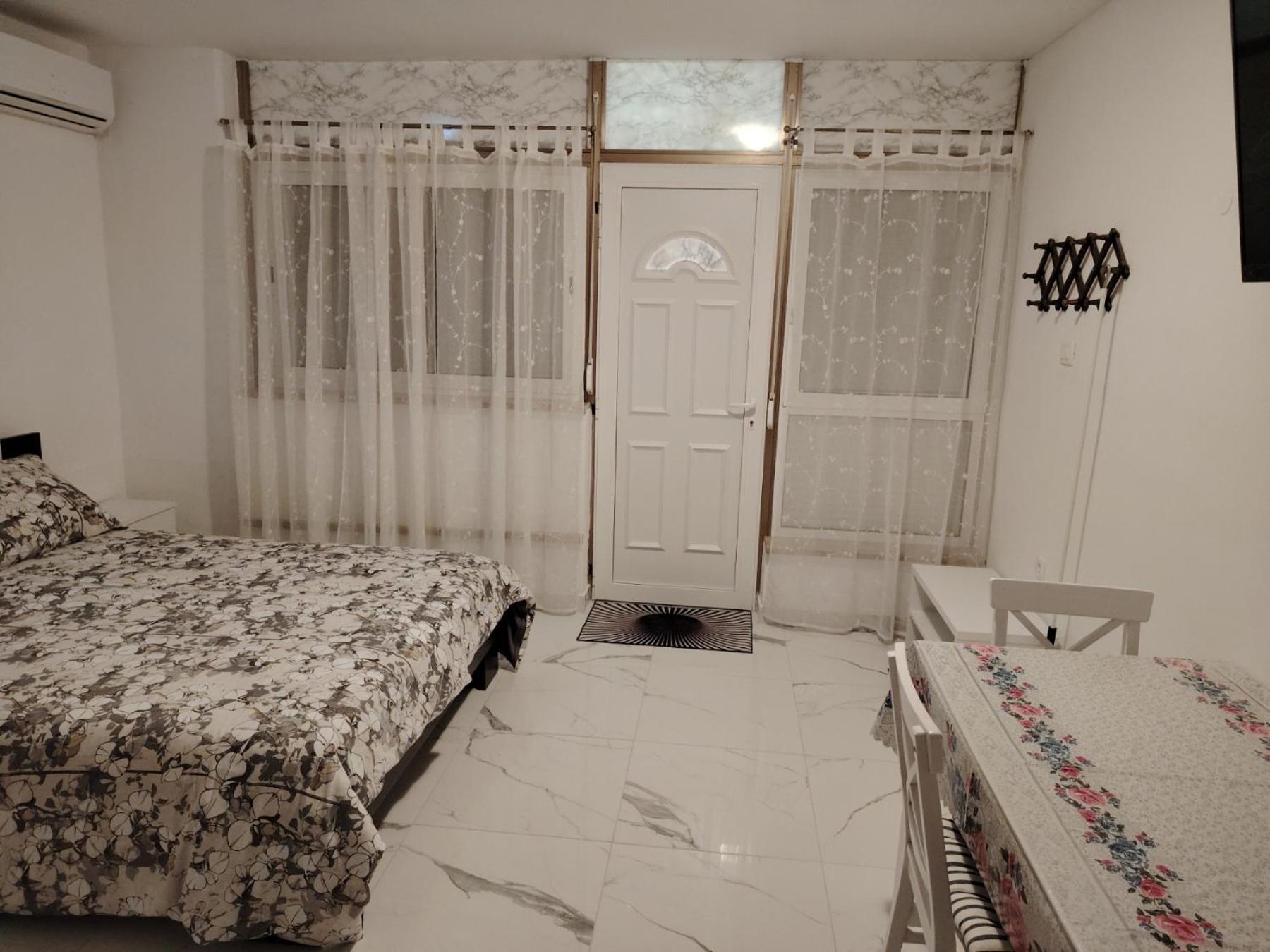 Studio-Apartman Ella Пореч Экстерьер фото