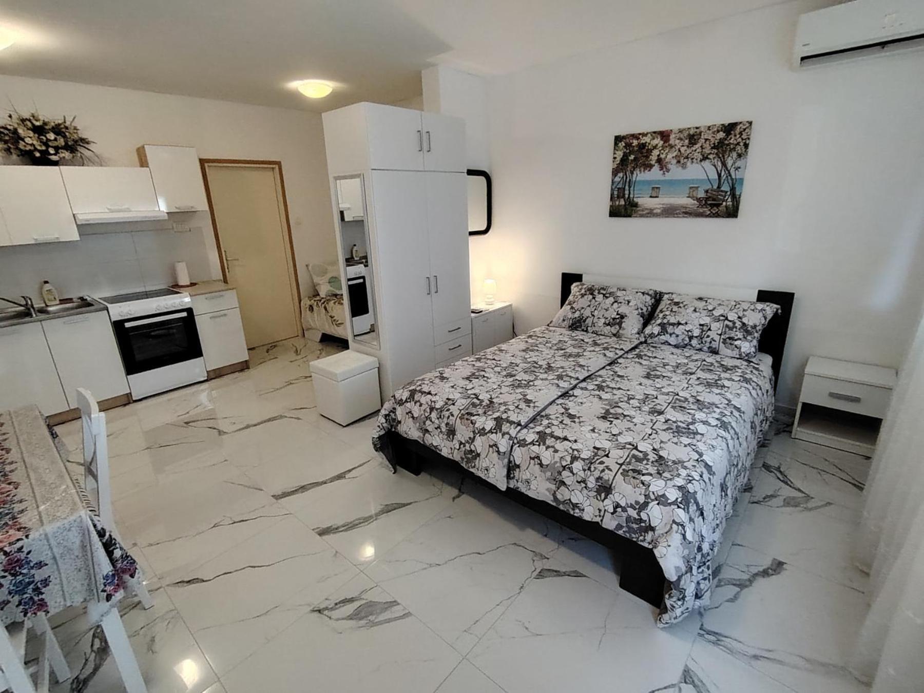 Studio-Apartman Ella Пореч Экстерьер фото